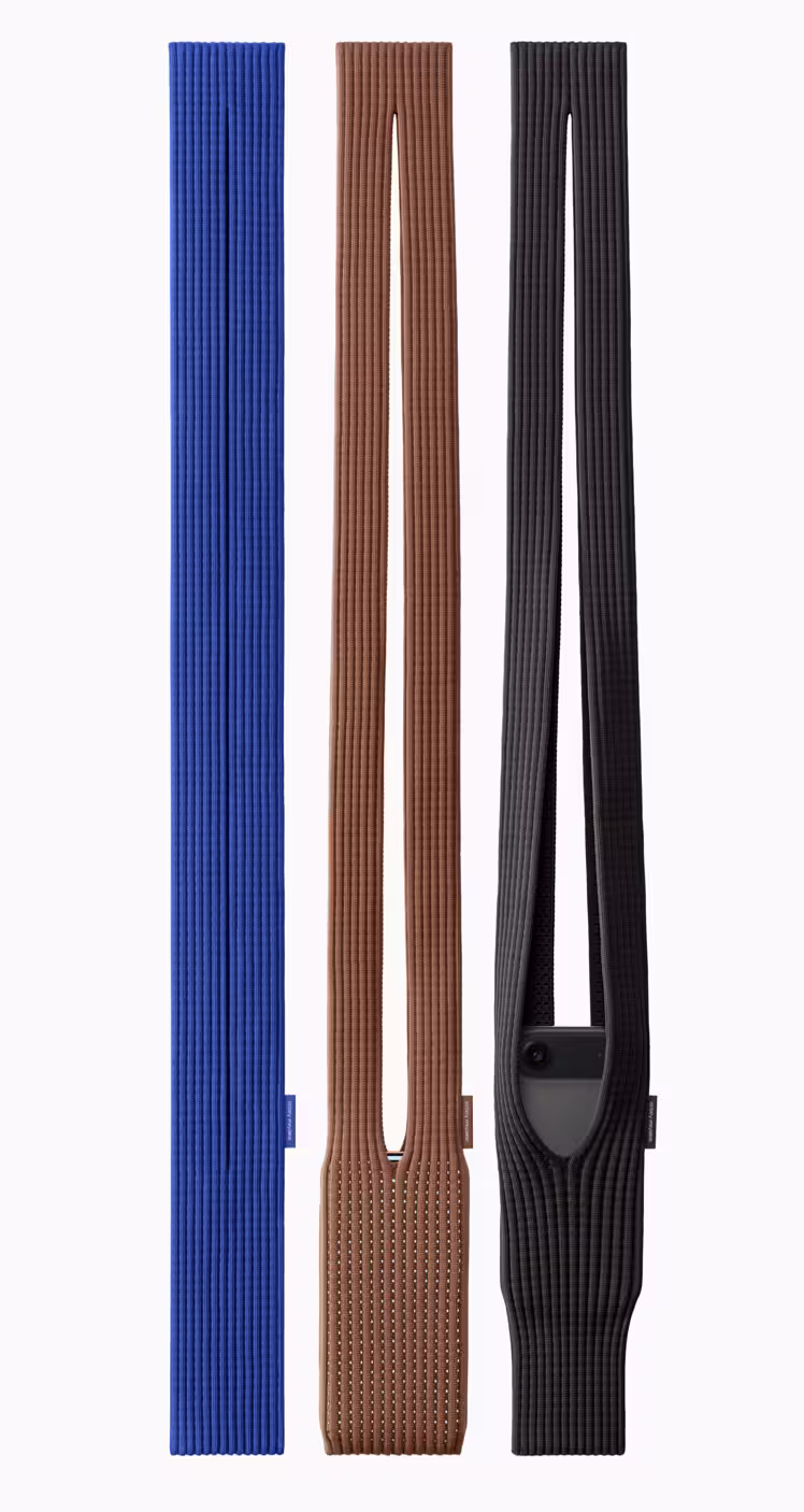 苹果发布特别款产品 iPhone Pocket，售价 1,299 起 5